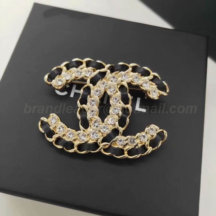 Chanel Brooch 120